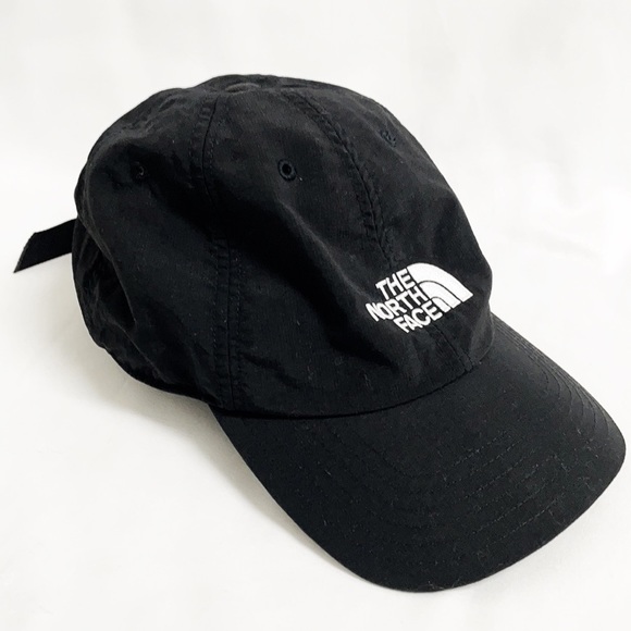The North Face Accessories - THE NORTH FACE Light Weight Black Embroidered Baseball Cap Adjustable One Size